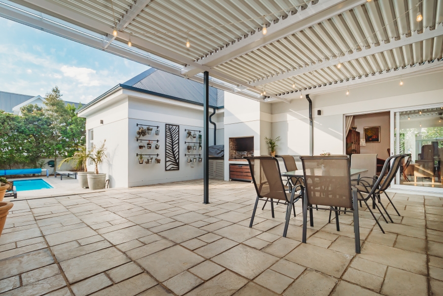 4 Bedroom Property for Sale in Kingswood Golf Estate Western Cape